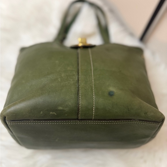 Coach Lily Legacy Turnlock Green Leather Tote Handbag - Picture 4 of 14